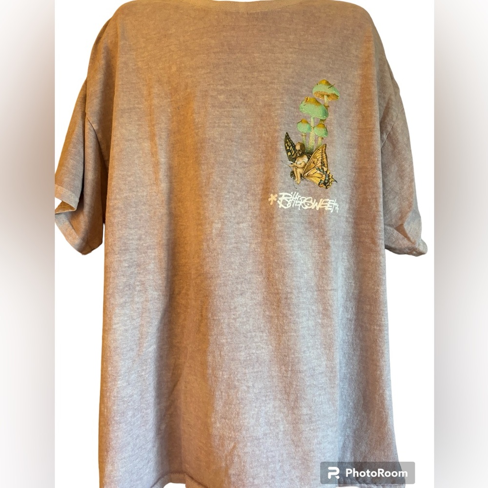Urban Outfitters T-Shirt Bittersweet Size Large Lavender Frog Butterfly